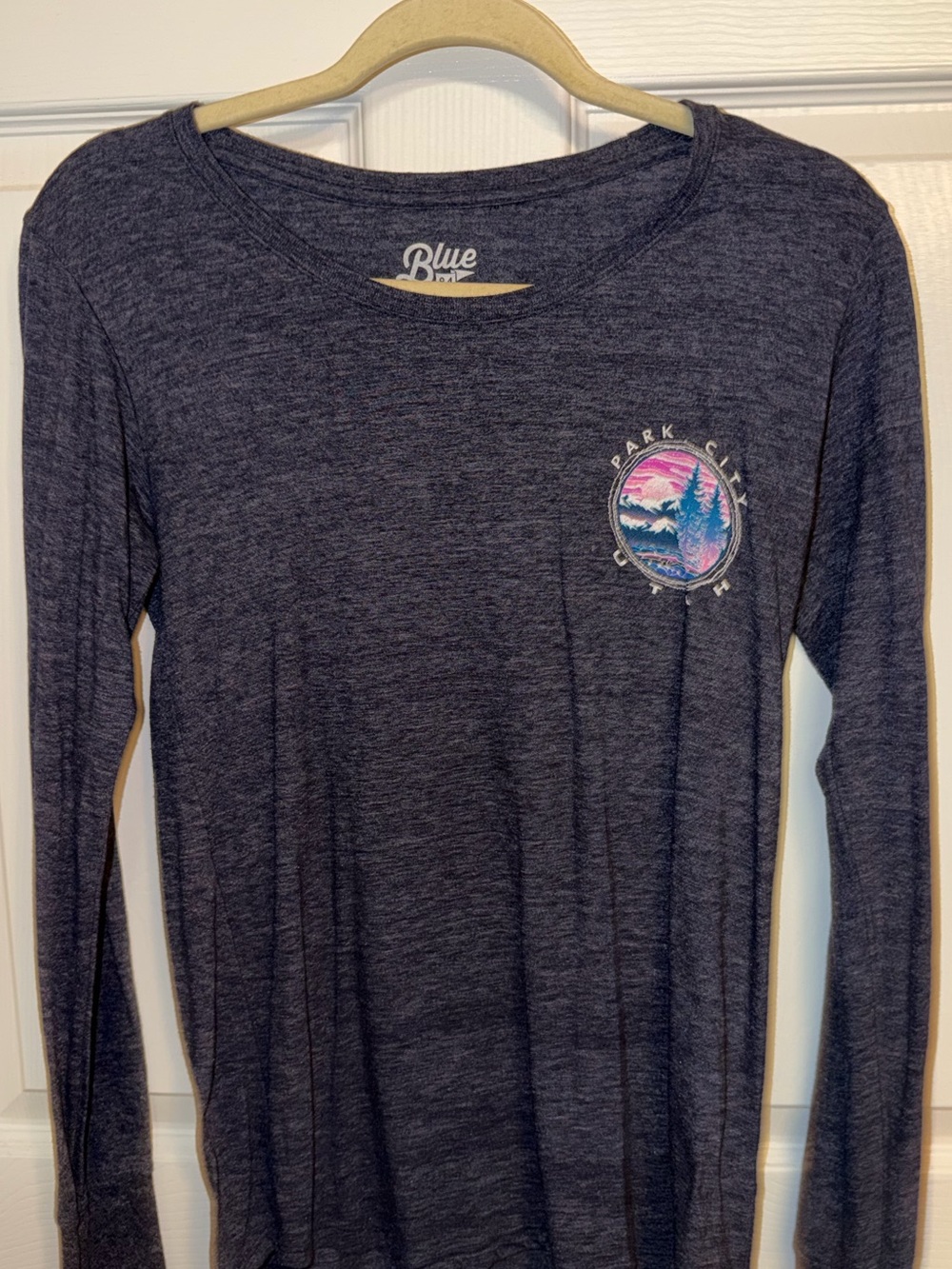 Blue 84 Navy Heather Long-Sleeve Graphic Tee